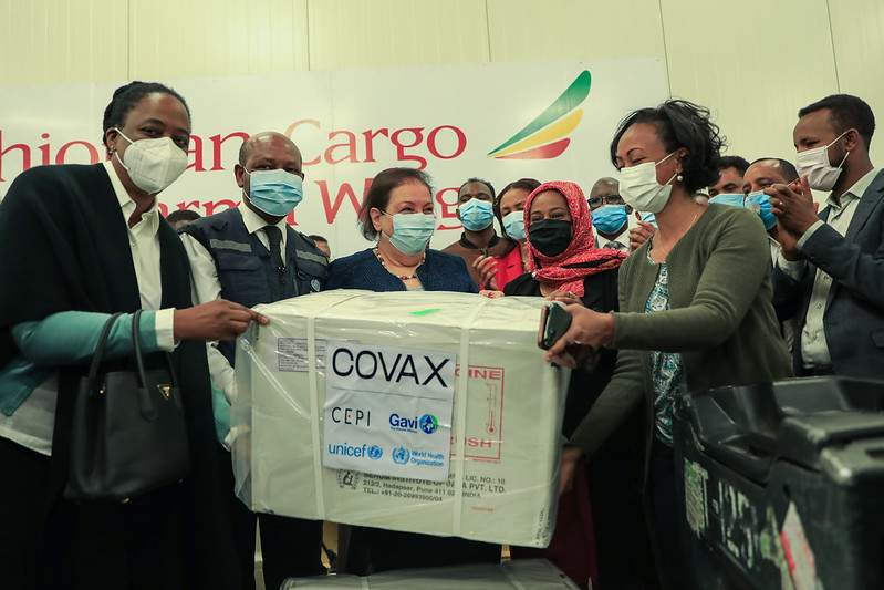 UNICEF, WHO and the UN together with other partners hand over the first Covid-19 vaccines to Ministry of Health of Ethiopia. 
