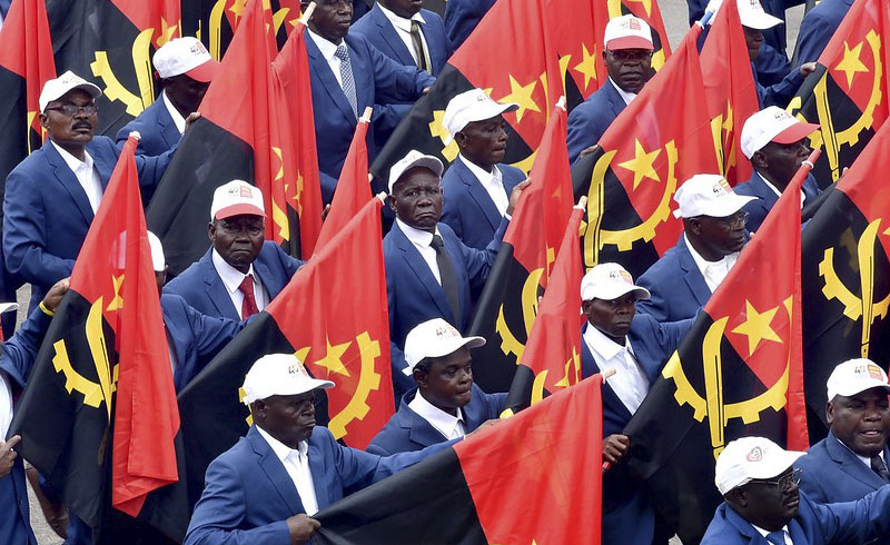 Angolan military veterans parade during the 40th Independence Celebrations held at the Augustino Neto Memorial site in Luanda in 2015. Photo: GCIS