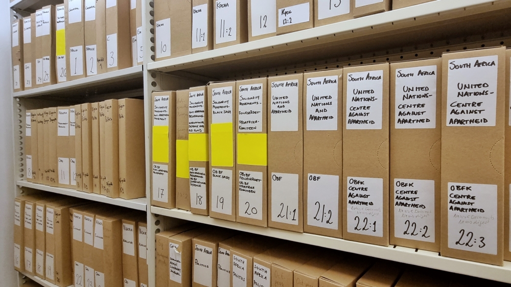 Parts of the pamphlet collection in the stacks at NAI (in 2022).